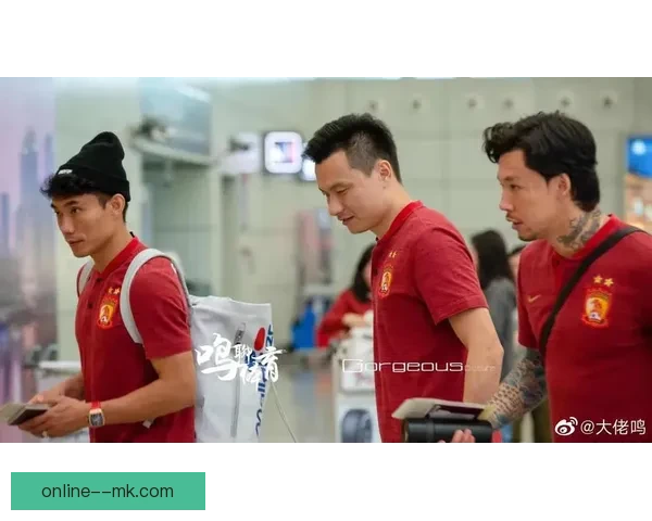 小川航基日本队双响引领胜利精彩表现助球队轻松取胜