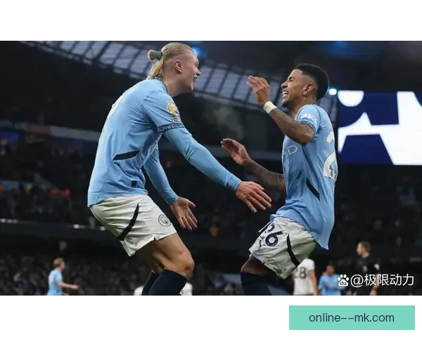 英超争冠悬念加剧 VAR与判罚风波成焦点引发热议